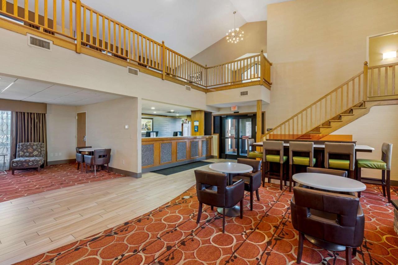 Western Falcon Plaza - Bowling Hotel