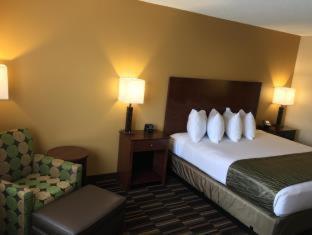 Western Falcon Plaza - Bowling Hotel 3*