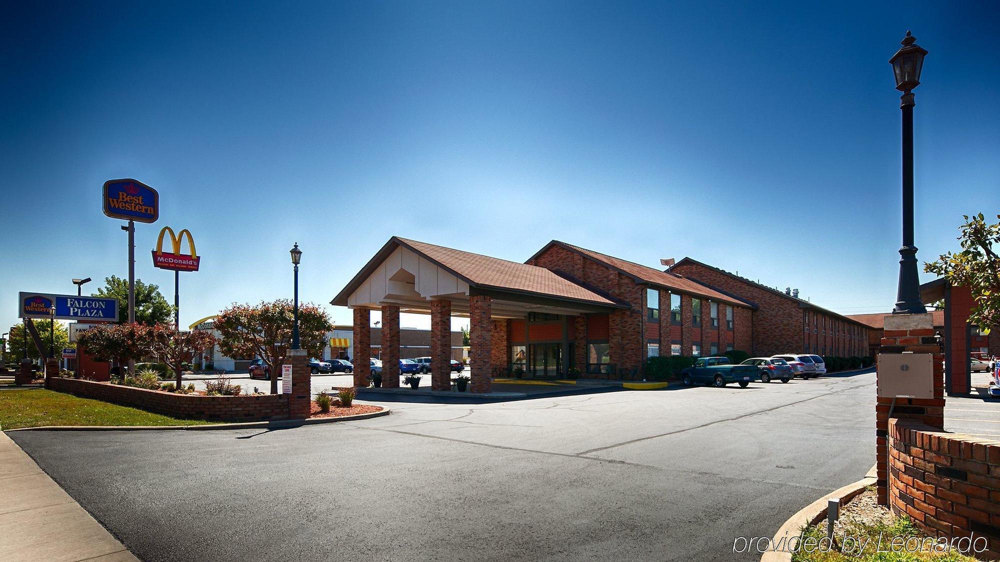 Western Falcon Plaza - Bowling