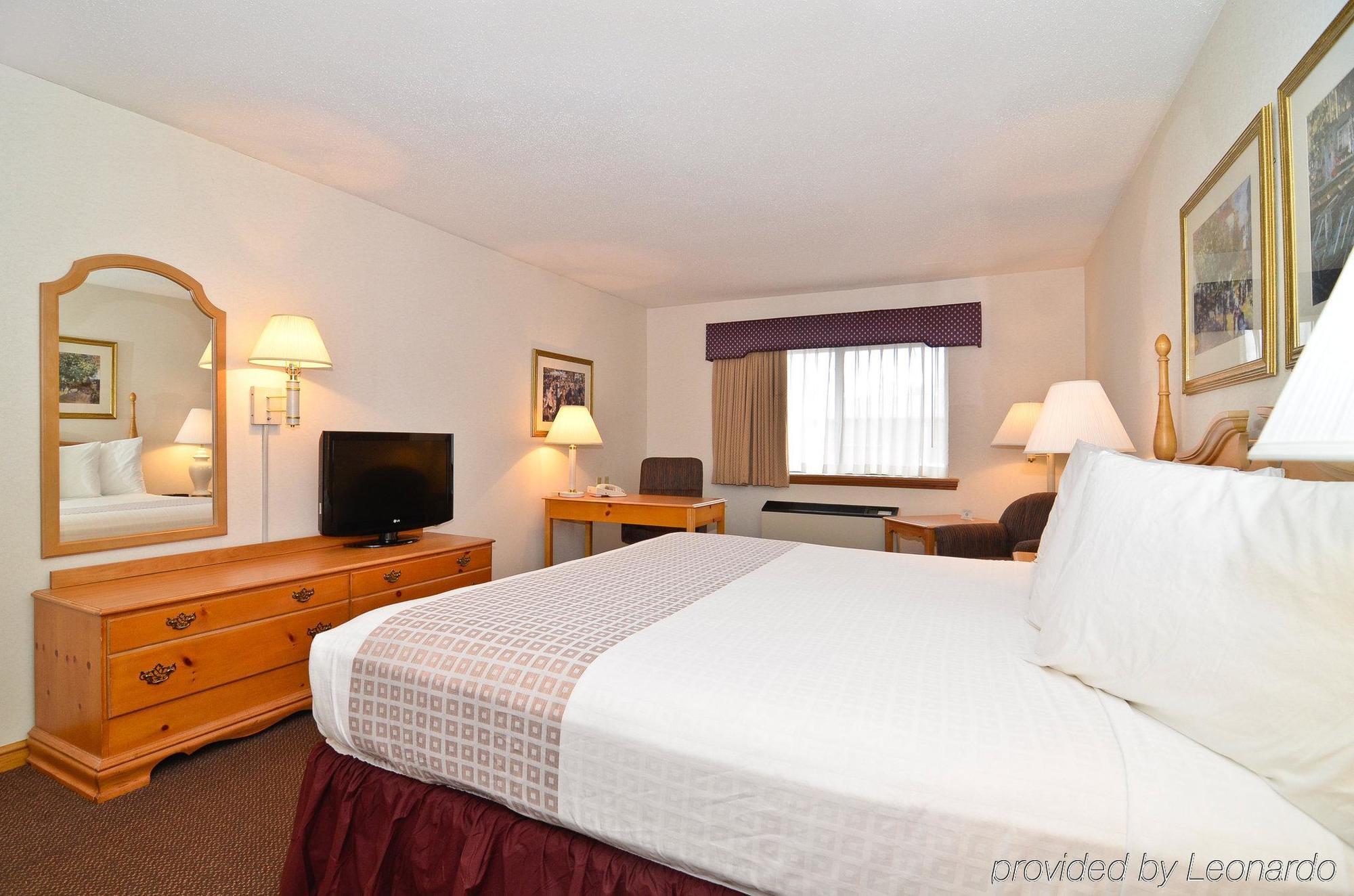Western Falcon Plaza - Bowling 3* Bowling Green