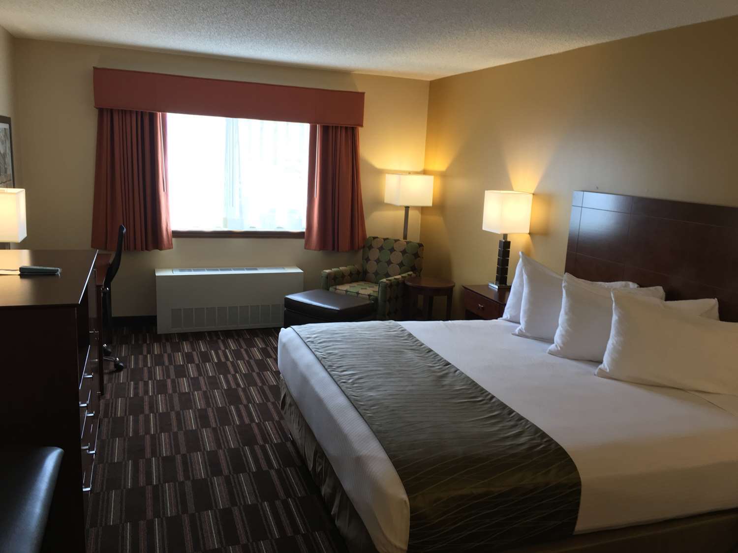 Western Falcon Plaza - Bowling 3* Bowling Green